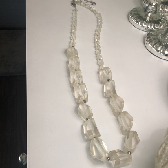 EUC Authentic Diana Broussard Facets Resin Necklace - Picture 4 of 5